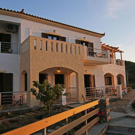 ארמניסטיס Anemi Apartments מראה חיצוני תמונה